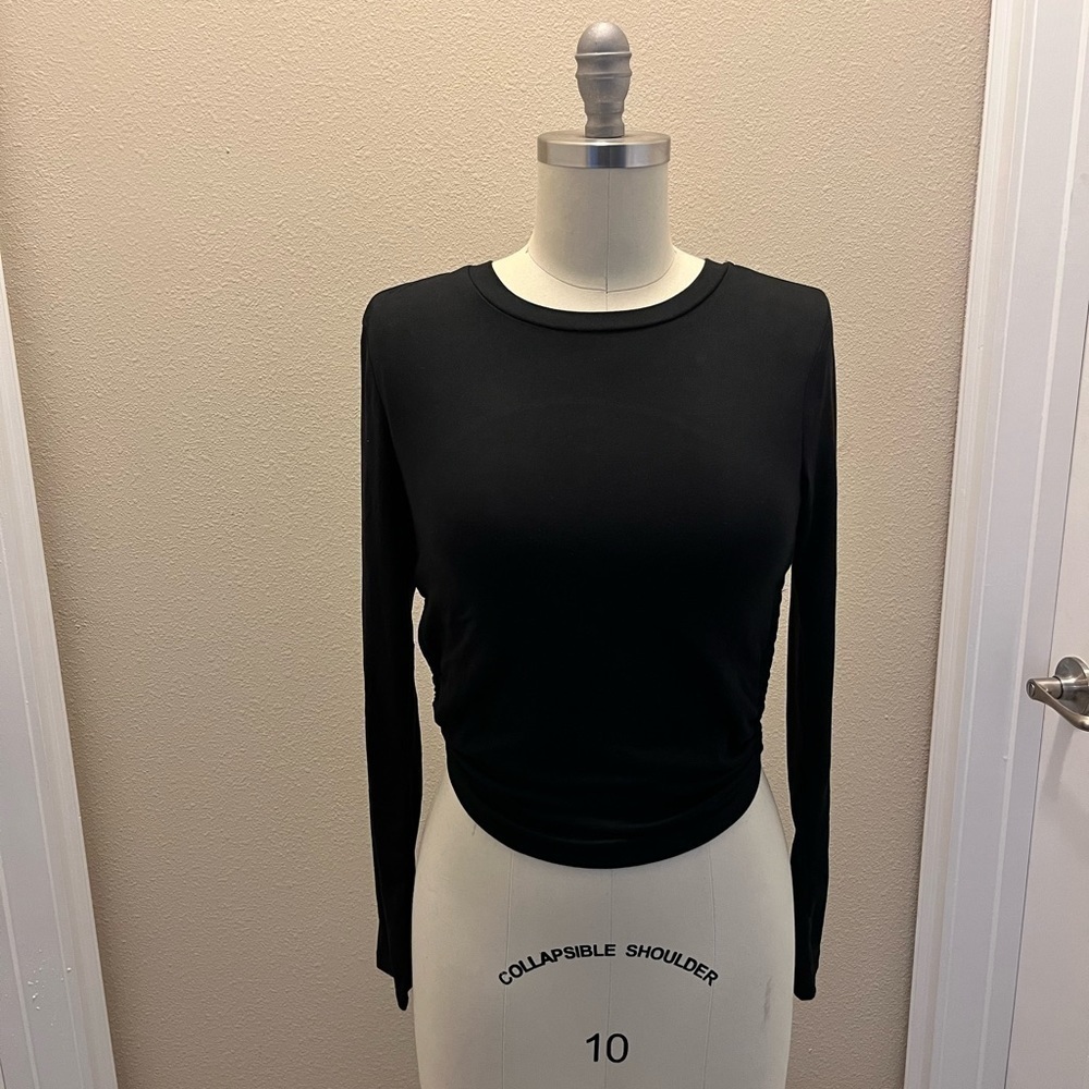 black Cut Out Crop Top - Picture 3 of 7
